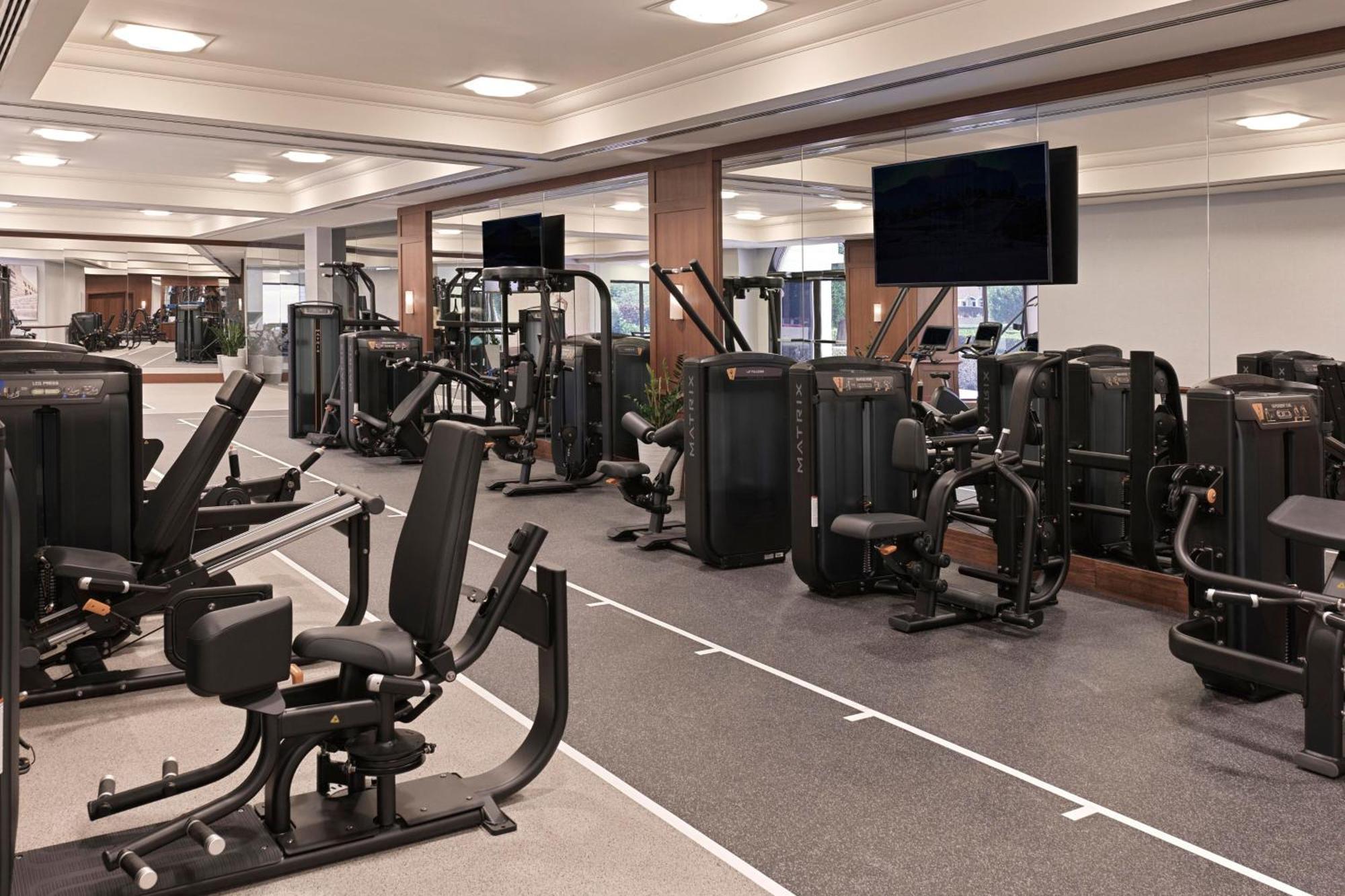 The Ritz-Carlton Abu Dhabi, Grand Canal Eksteriør bilde The gym at The Dorchester
